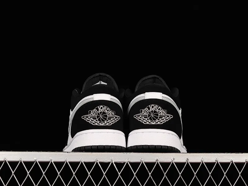 All categories Air Jordan Jordan series basketball shoes Air Jordan 1 Low Air Jordan 1 Low "New Emerald" AJ1 Joe 1 black and white gray 552780-018